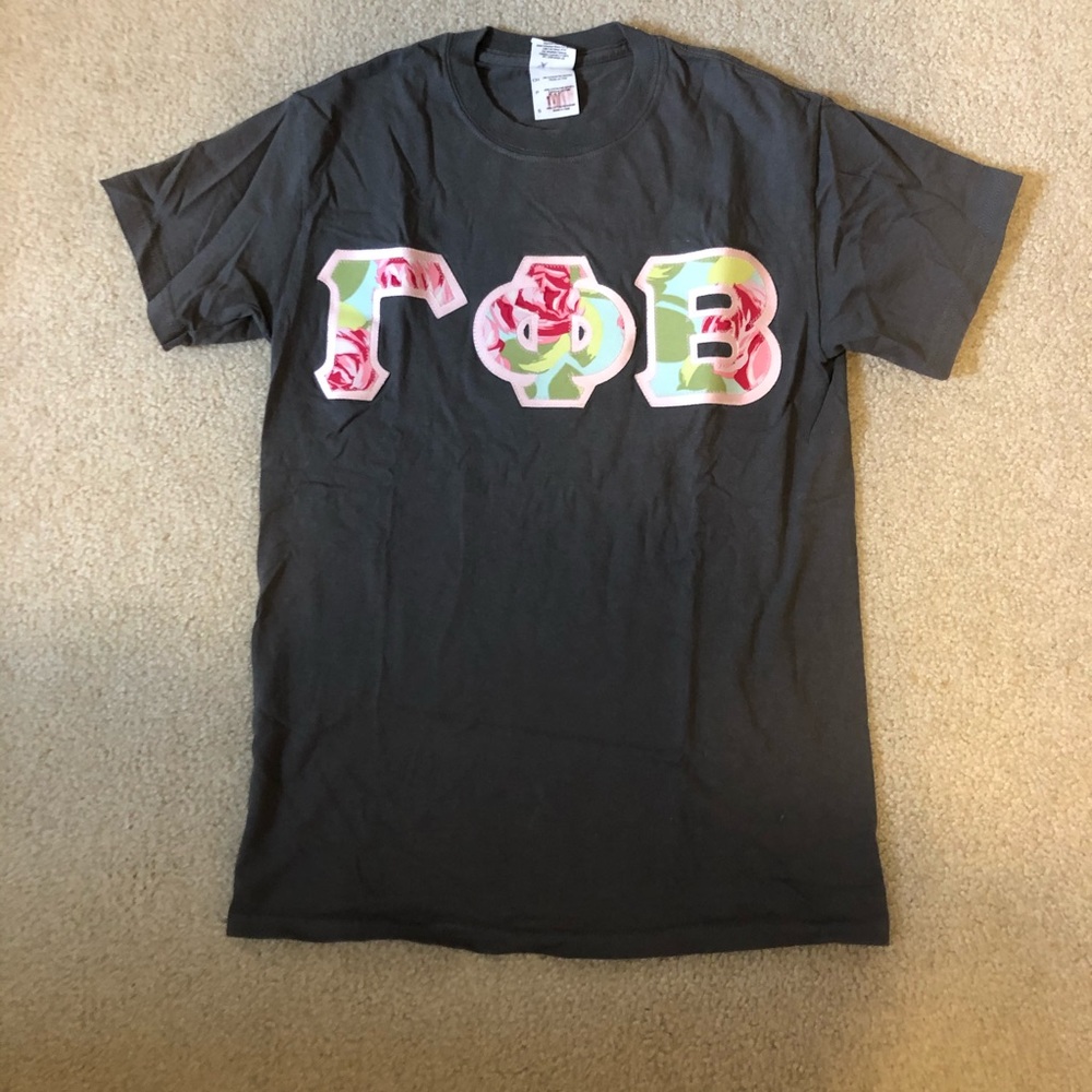 Gamma phi beta lettered tshirt lily pulitzer